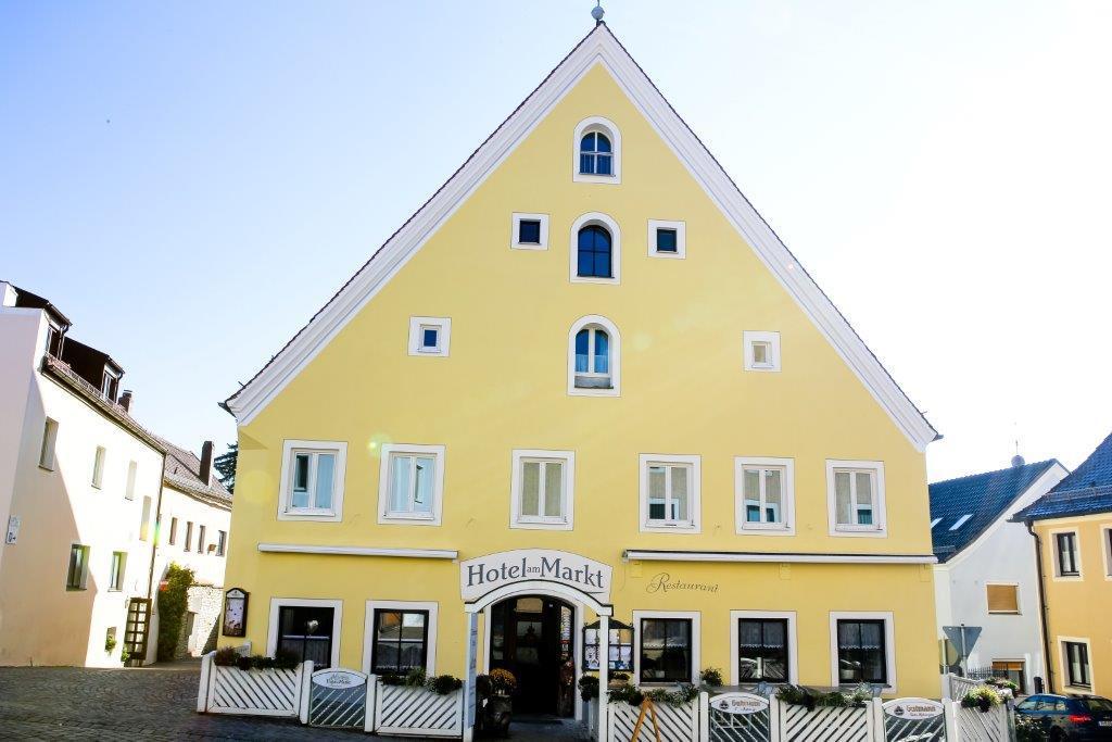 Hotel am Markt Greding Exteriör bild