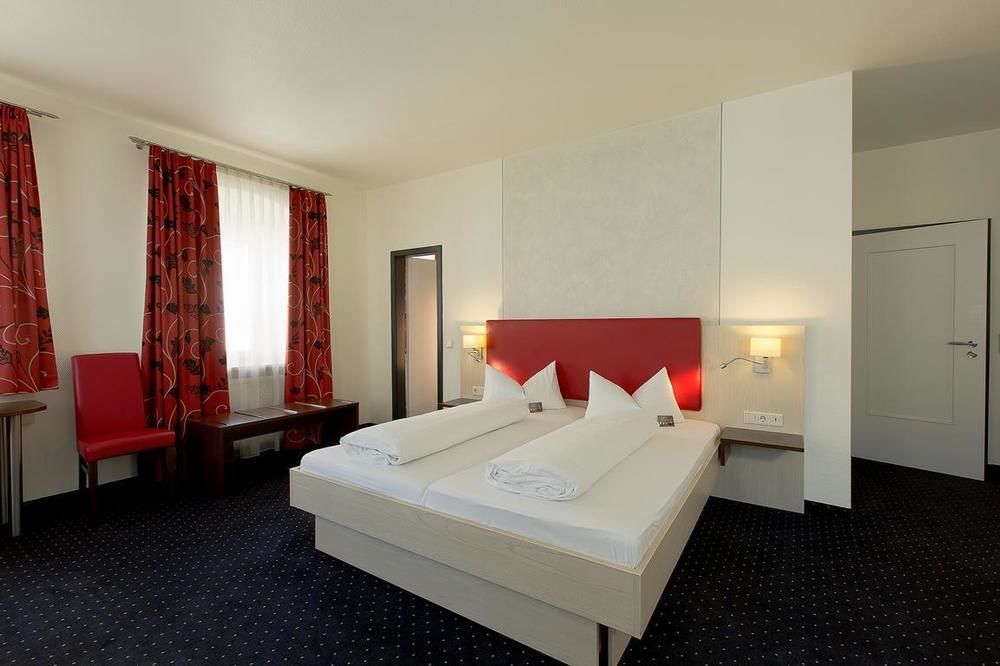 Hotel am Markt Greding Exteriör bild