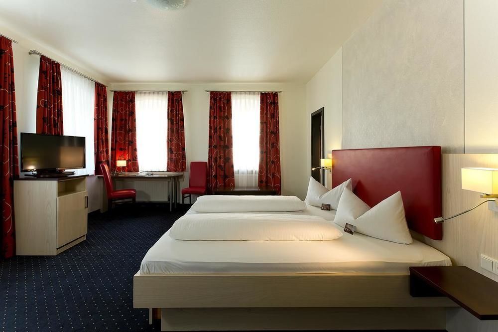 Hotel am Markt Greding Exteriör bild